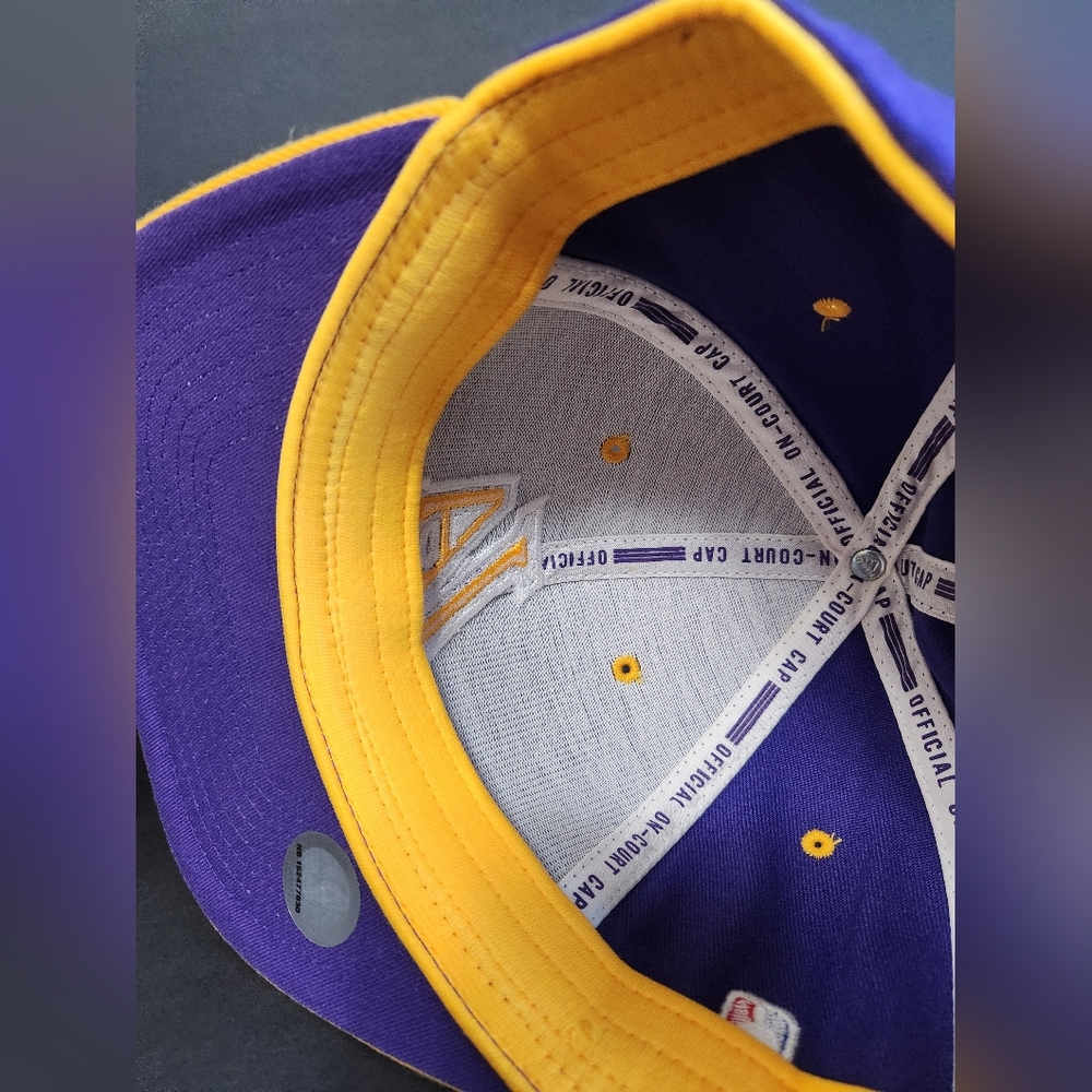 NEW Los Angeles Lakers Baseball Cap - Picture 9 of 10